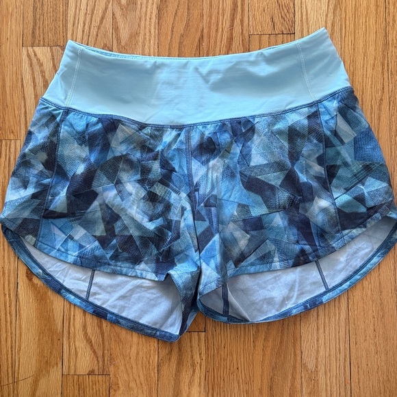 Lululemon sz 4 Speed Up Short Blue Geometric Patterned Athletic great condition - Picture 1 of 5